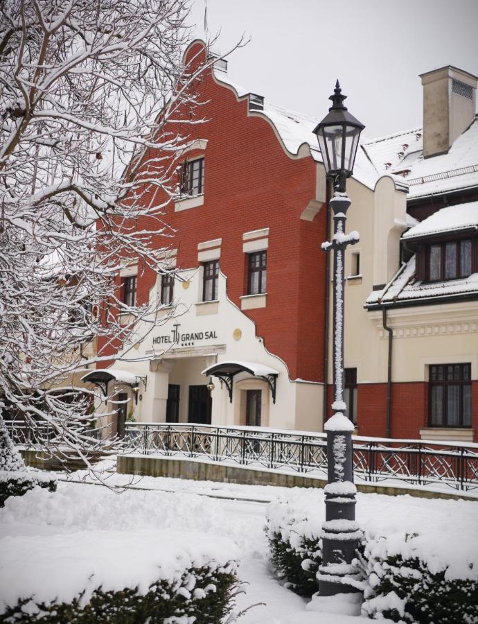 Grand Sal Hotel Wieliczka Buitenkant foto